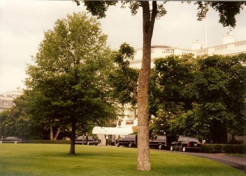 Motorcade south lawn0002